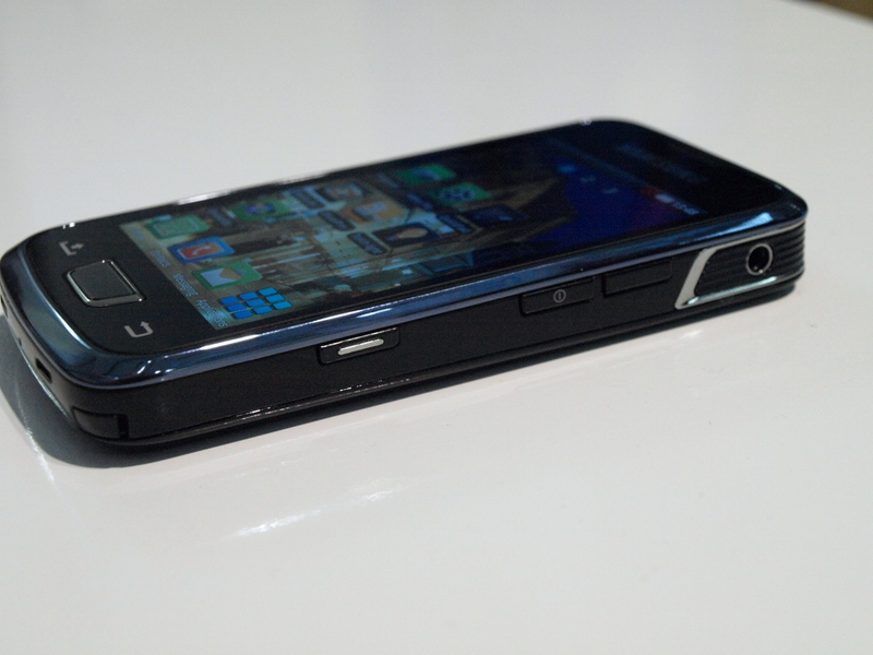 Illustration for article titled The 12 Best New Phones You Can't Buy